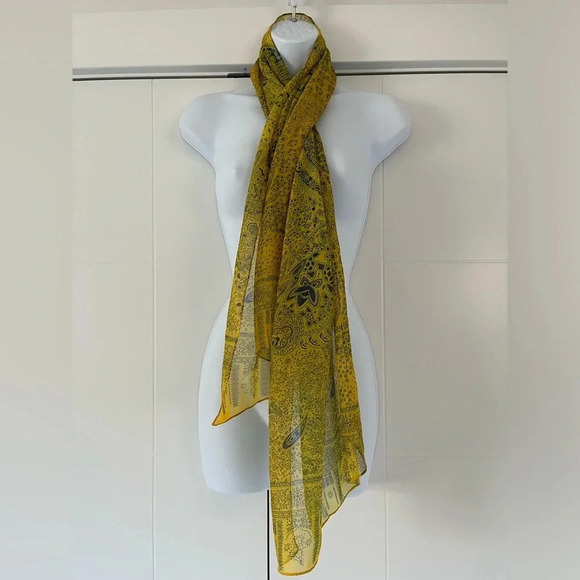 🤩HOST PICK🤩 Liang Dian/ Silk blend/ Mustard yellow scarf/ Length 60”/ Width 19” - Picture 3 of 8